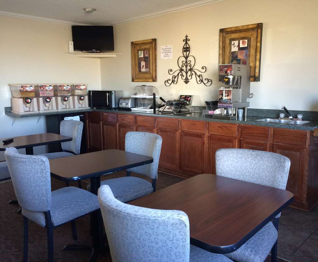 America'S Best Inn And Suites Emporia Facilities photo